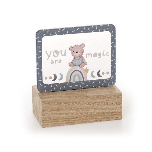 μπομπονιέρα αρκουδάκι σε ξυλινη βάση