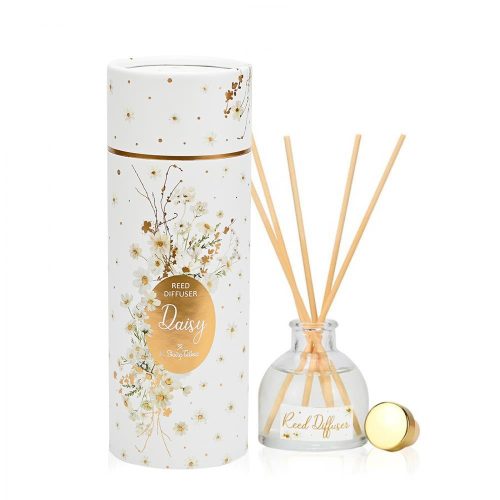 Ανακαλύψτε τη μαγεία της ρομαντικής ατμόσφαιρας για την πιο σημαντική μέρα της ζωής σας, με τη βοήθεια του αρωματικού χώρου Daisy. Ένας μοναδικός συνδυασμός από λουλουδένιες νότες, δημιουργεί έναν αρωματικό θρόισμα γεμάτο πολυτέλεια και γοητεία, ιδανικό για να συνοδεύσει τη στιγμή της γαμήλιας ή βάπτισης γιορτής σας. Σε συνδυασμό με την ομορφιά της μαργαρίτας και τις χρυσές πινελιές, αυτό το άρωμα baccarat θα προσφέρει στην ατμόσφαιρα σας την απόλυτη εκλεπτυσμένη αύρα που αναδεικνύει τον ρομαντισμό της ημέρας. Αυτό το μοναδικό άρωμα θα αναδείξει κάθε λεπτομέρεια της εκδήλωσης, αφήνοντας μια αίσθηση γλυκιάς φρεσκάδας και κομψότητας σε κάθε γωνιά της εκδήλωσης.